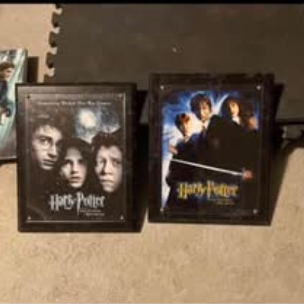 Rare 2 Harry Potter Plaques